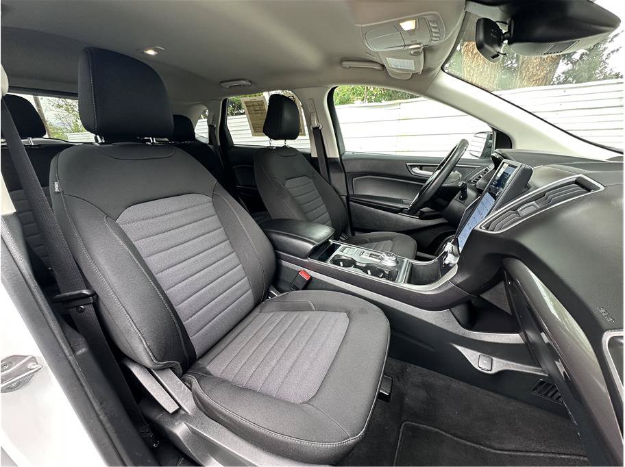 Used 2024 Ford Edge SE w/ Black Appearance Package AWD/4WD image 15