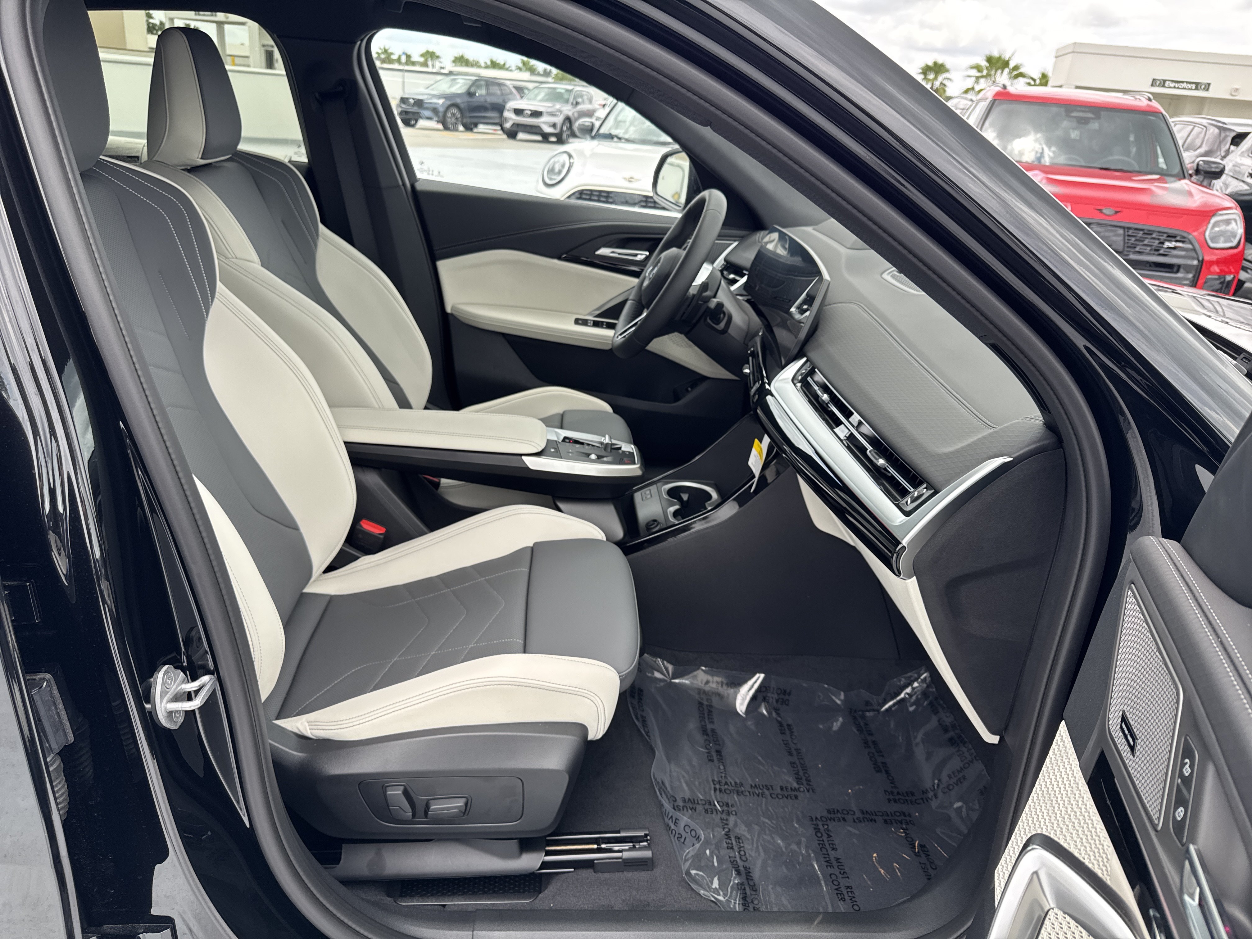 New 2026 BMW X2 xDrive28i w/ Technology Package AWD/4WD image 9