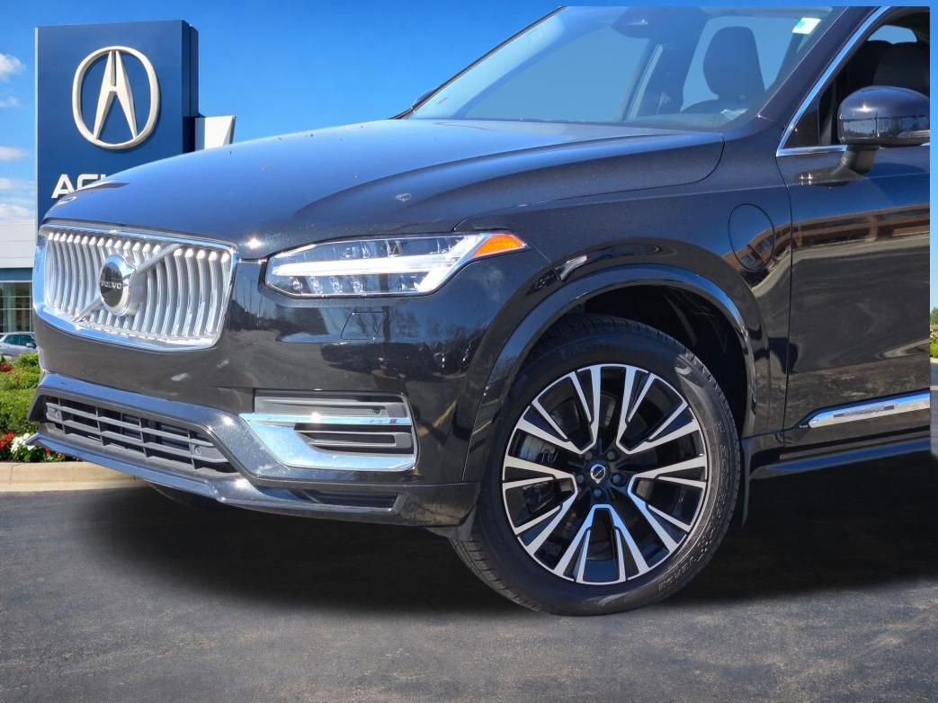 Used 2023 Volvo XC90 T8 Core image 6