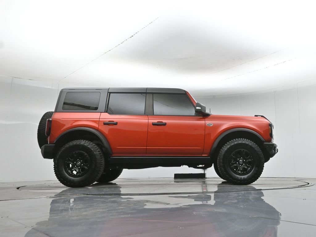 Used 2023 Ford Bronco Wildtrak image 48