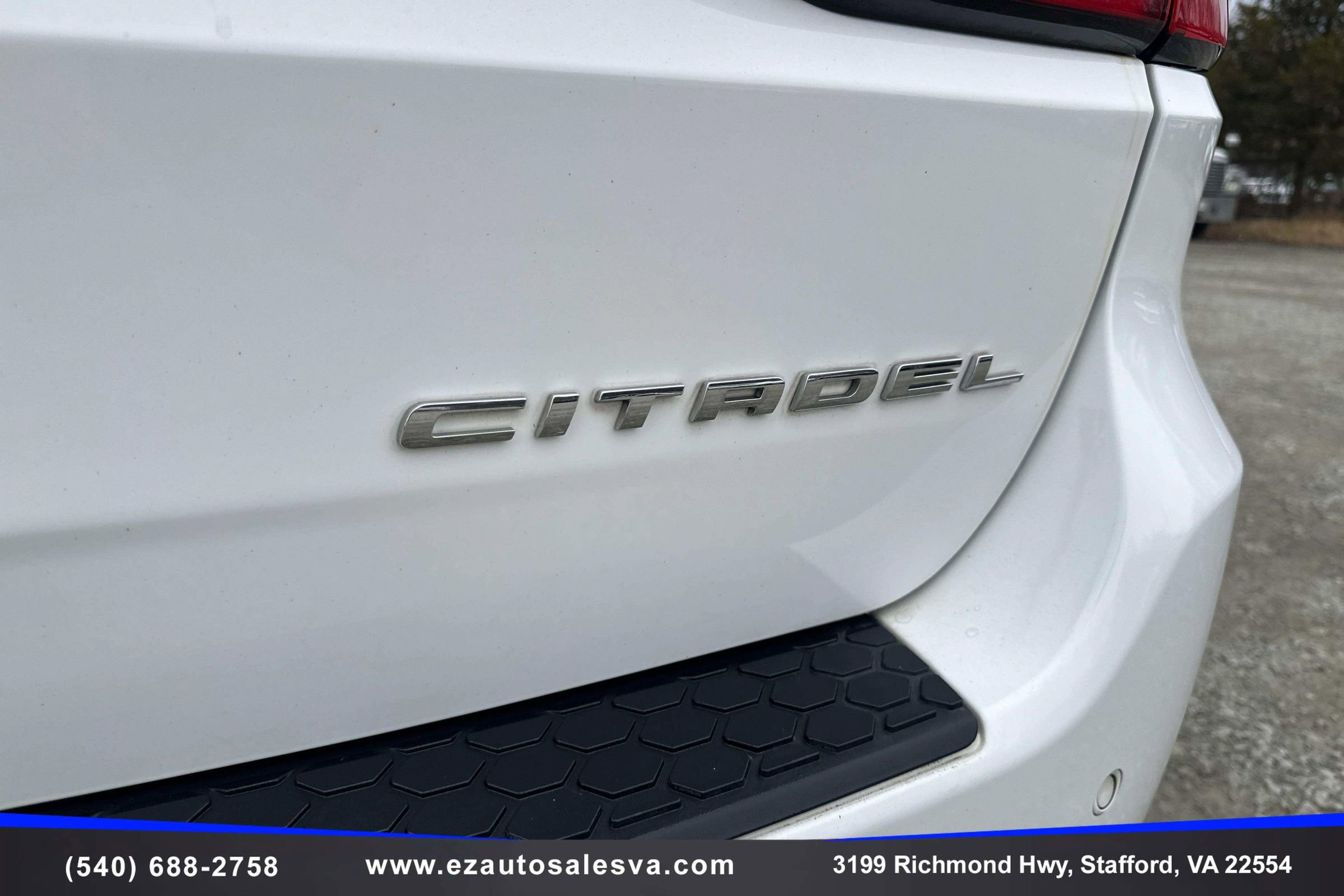 Used 2015 Dodge Durango Citadel w/ Technology Group image 13