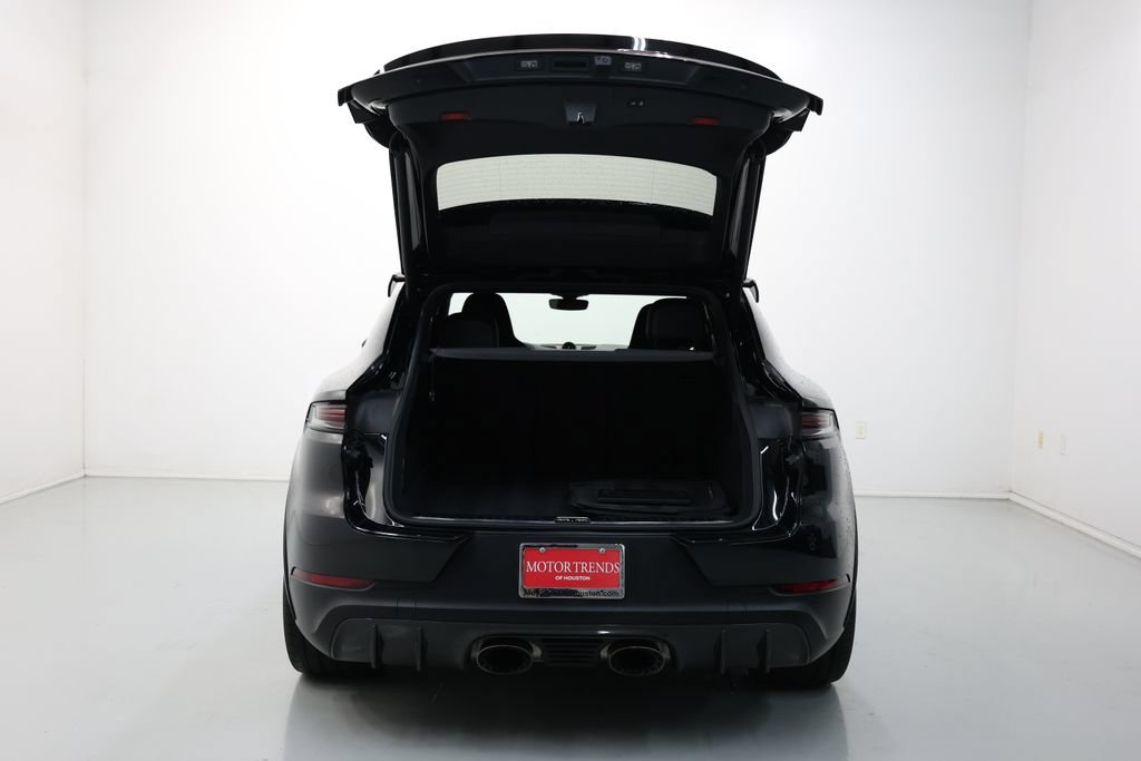Used 2024 Porsche Cayenne Turbo GT AWD/4WD image 48