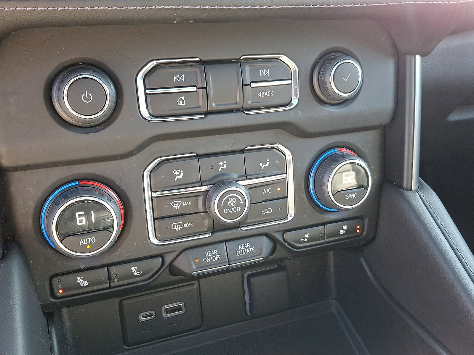 Certified 2023 Chevrolet Suburban LT image 17