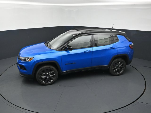 New 2026 Jeep Compass Limited AWD/4WD image 18