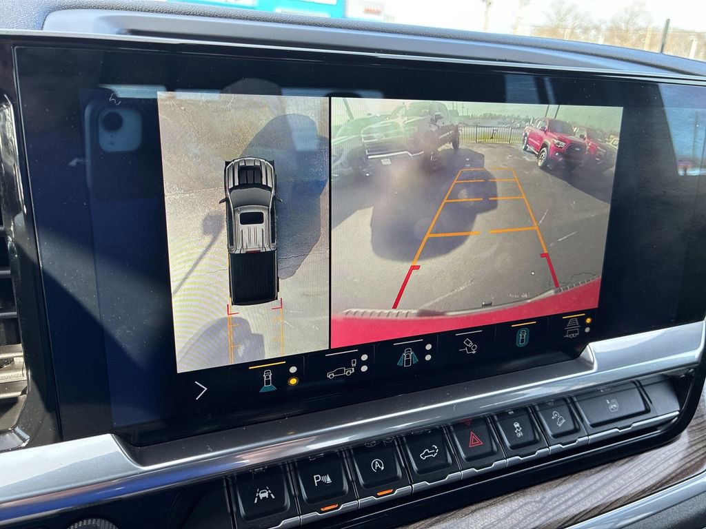 Used 2022 Chevrolet Silverado 1500 LT Trail Boss w/ Convenience Package II image 16