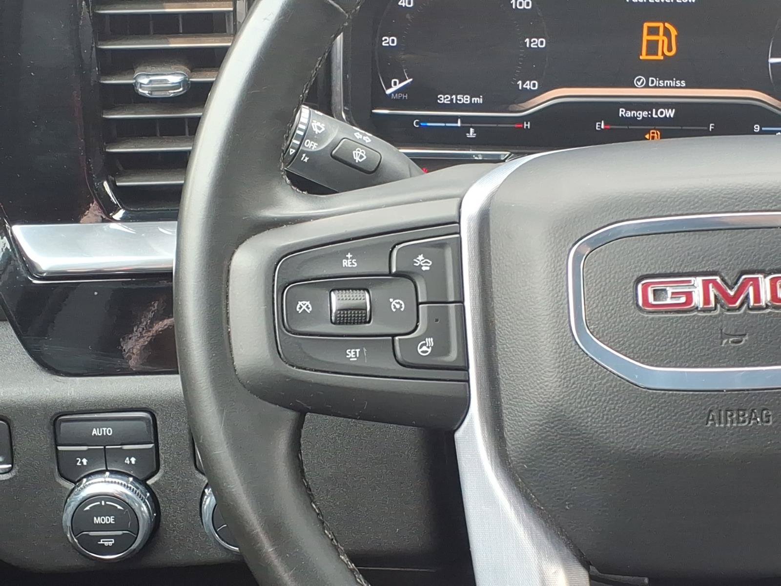 Used 2025 GMC Sierra 1500 SLT AWD/4WD image 11