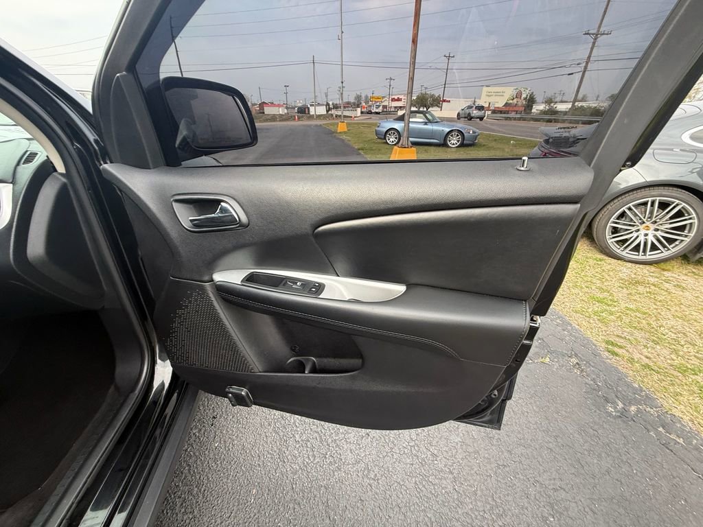 Used 2018 Dodge Journey SE w/ Popular Equipment Group image 23