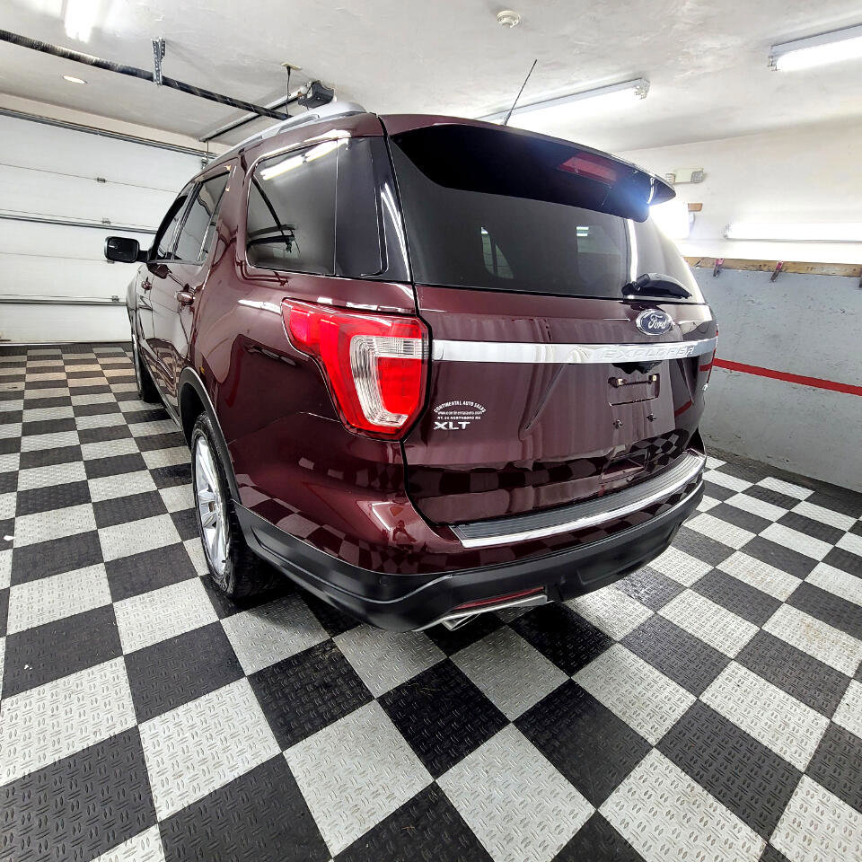 Used 2018 Ford Explorer XLT w/ Equipment Group 202A image 4