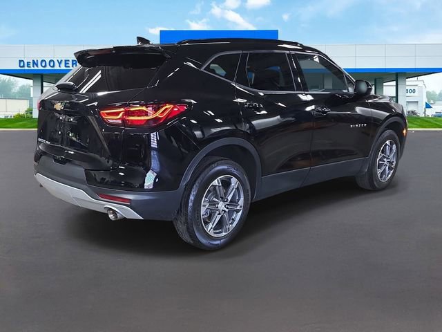 Used 2023 Chevrolet Blazer LT w/ Convenience Package AWD/4WD image 10