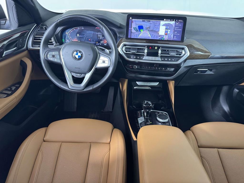 Used 2024 BMW X4 xDrive30i w/ Premium Package AWD/4WD image 5