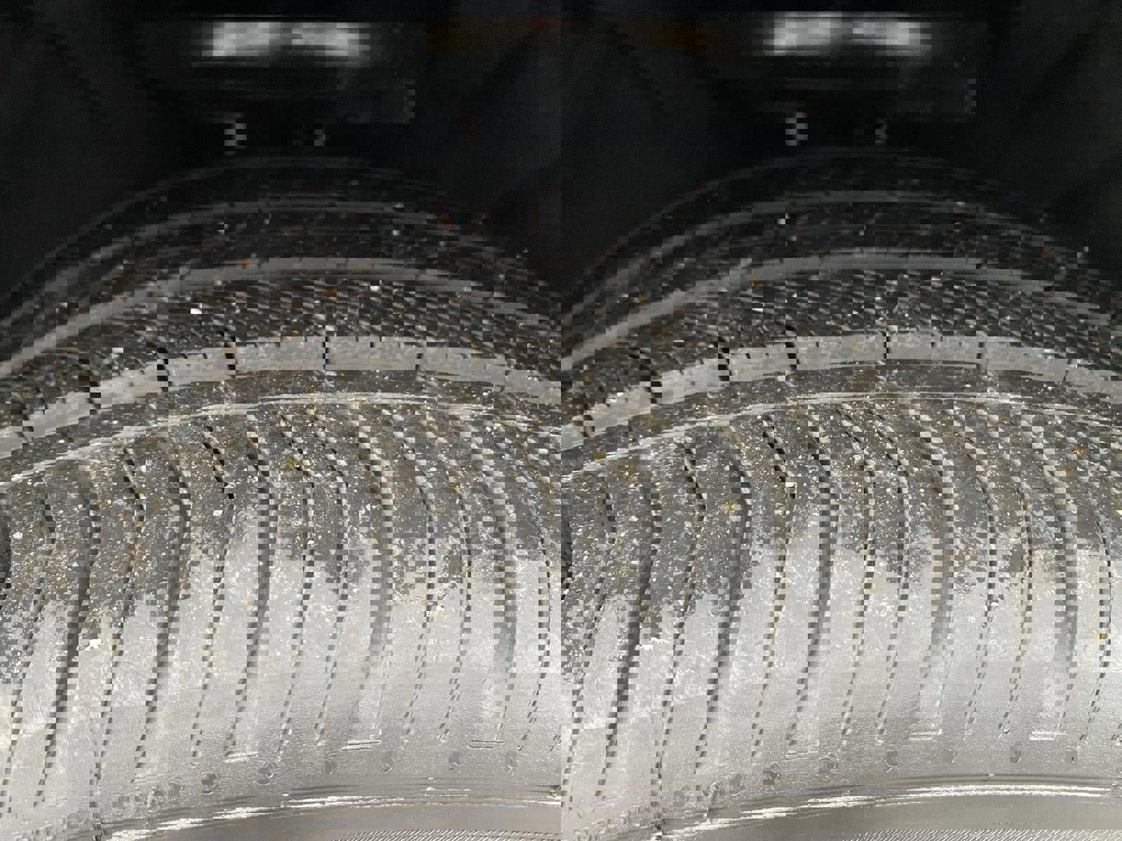 Certified 2025 Buick Envision Sport Touring image 17