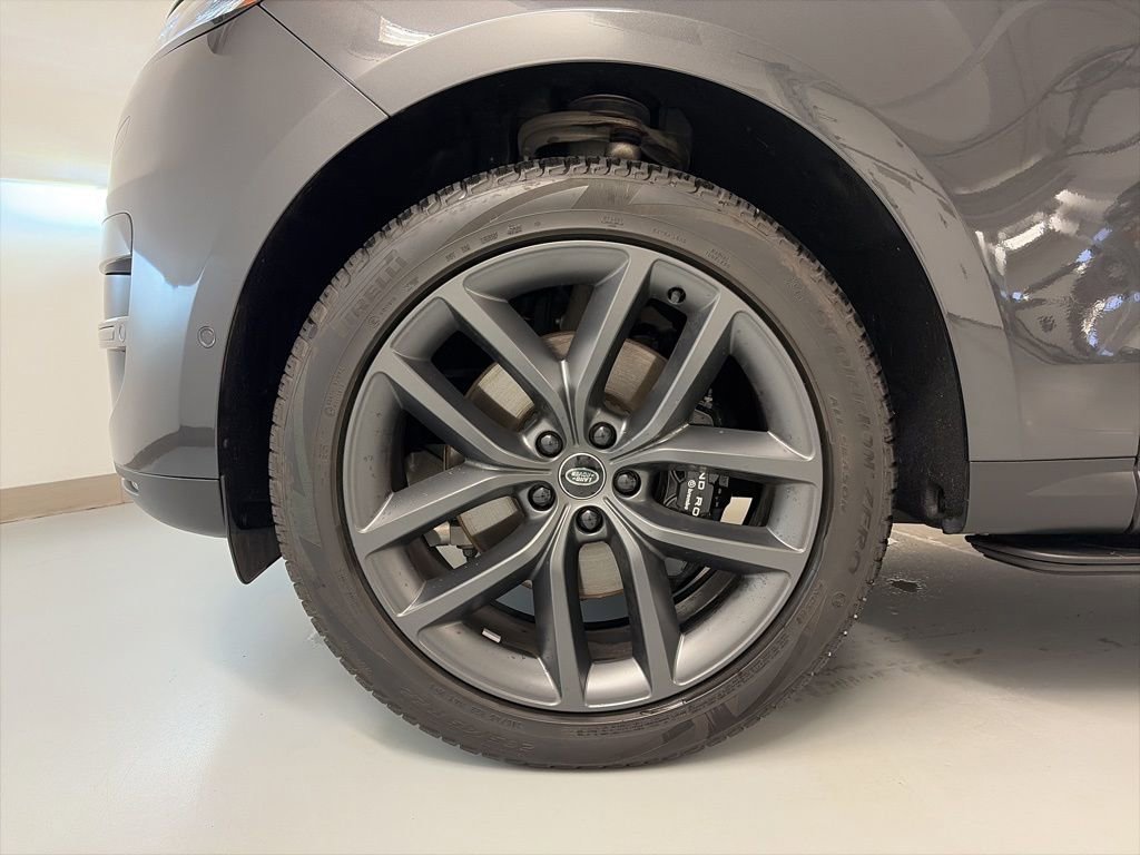 Used 2024 Land Rover Range Rover Sport SE AWD/4WD image 10