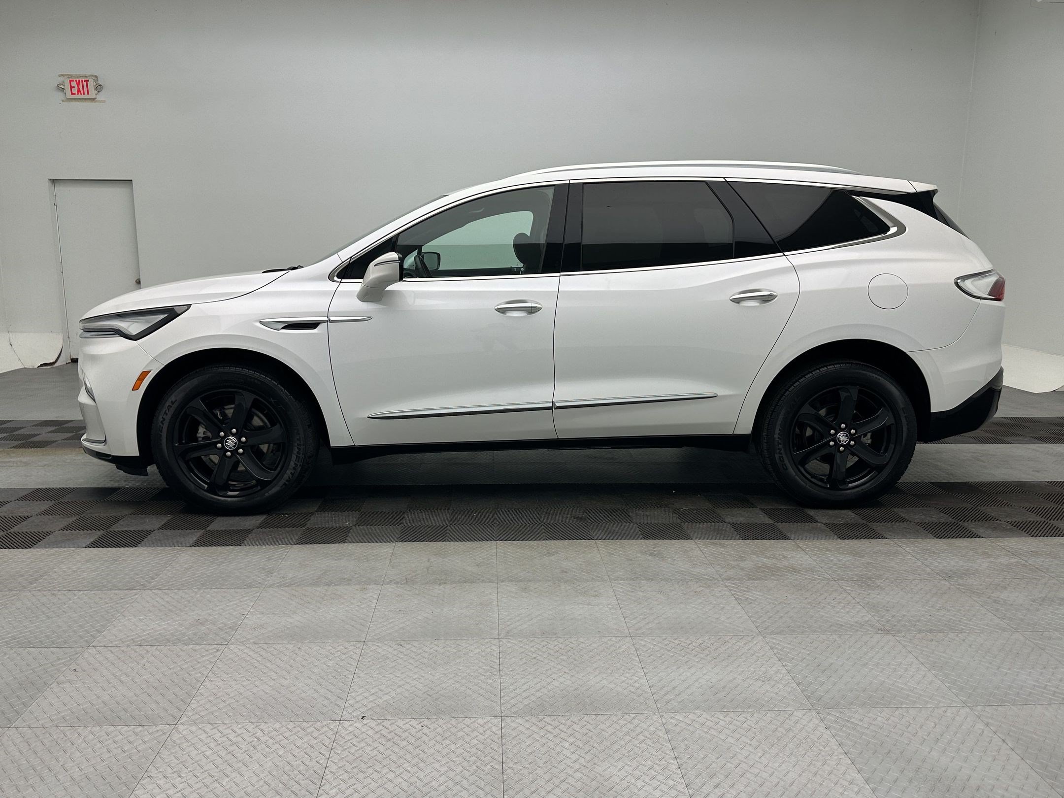 Certified 2023 Buick Enclave Essence w/ Sport Touring Edition AWD/4WD image 2