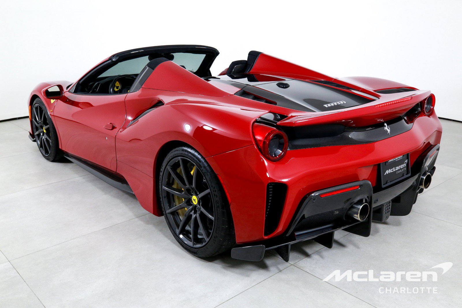 Used 2020 Ferrari 488 Pista Spider RWD image 7