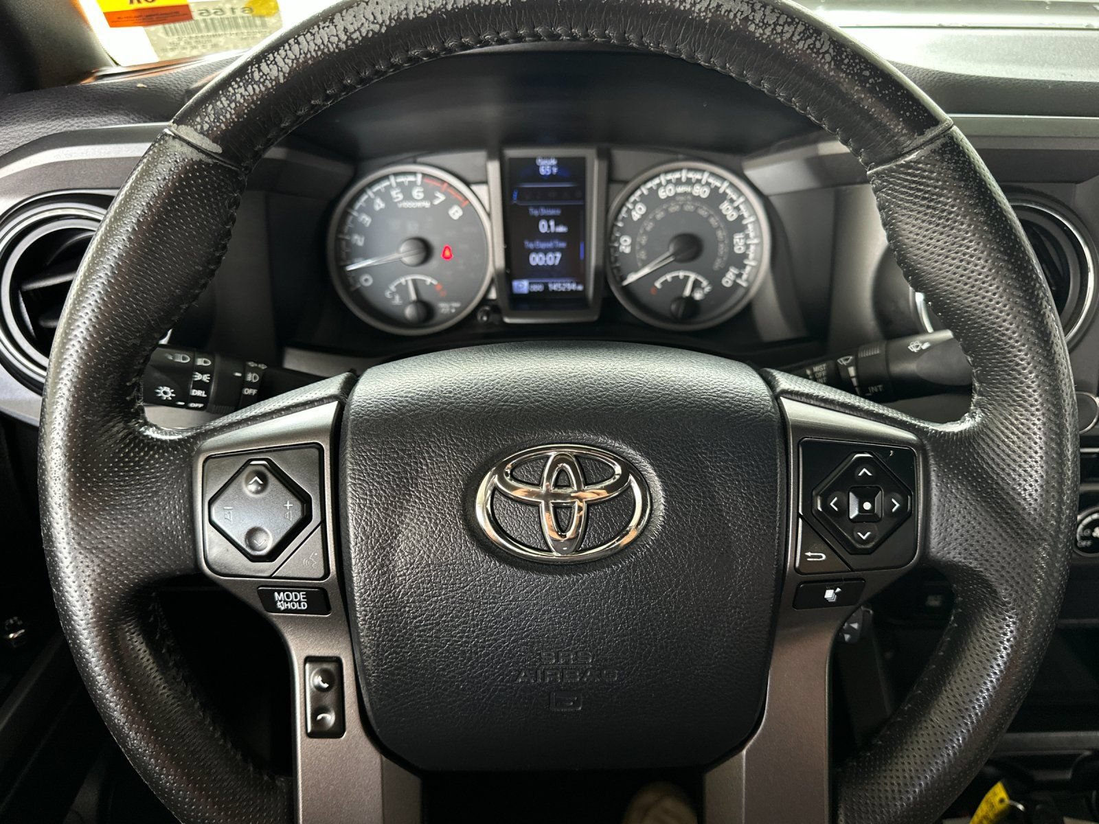 Used 2017 Toyota Tacoma TRD Off-Road w/ Tow Package (A/T) AWD/4WD image 20