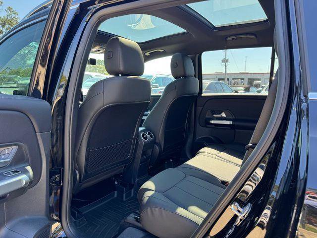 Certified 2023 Mercedes-Benz GLB 250 image 17