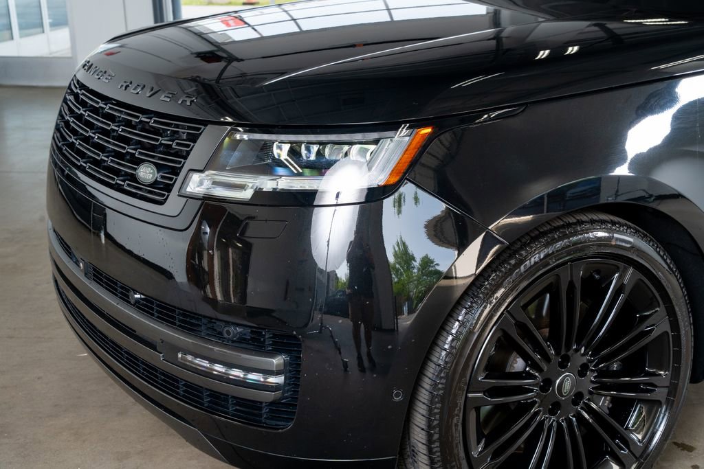 Used 2023 Land Rover Range Rover Long Wheelbase Autobiography AWD/4WD image 12