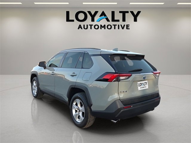 Used 2019 Toyota RAV4 XLE image 3