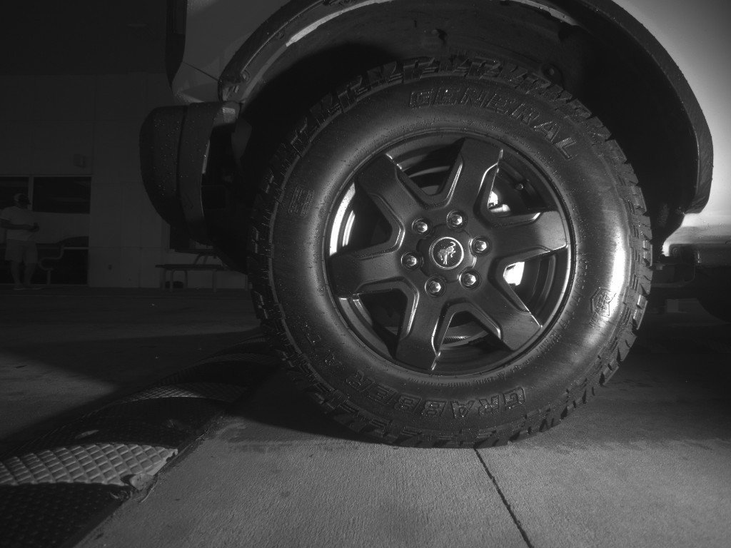 Certified 2024 Ford Bronco Black Diamond AWD/4WD image 18