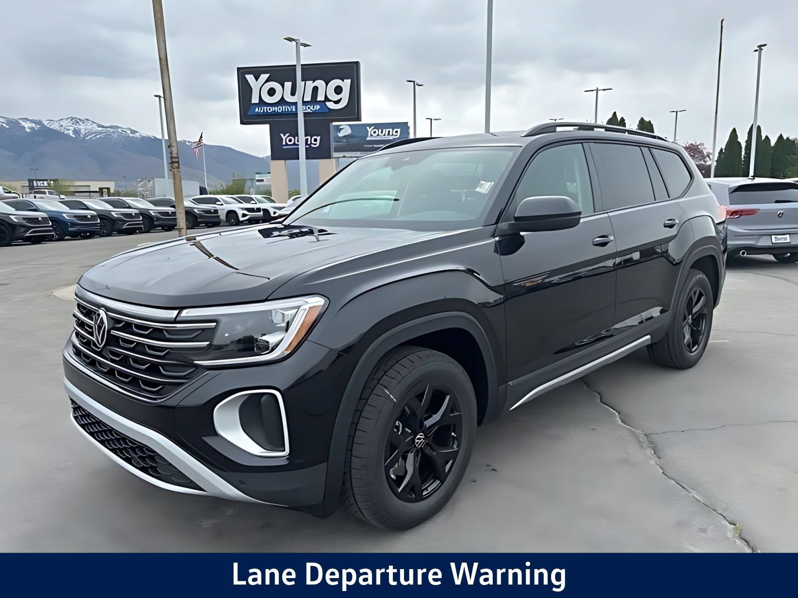 New 2026 Volkswagen Atlas Peak Edition AWD/4WD image 7