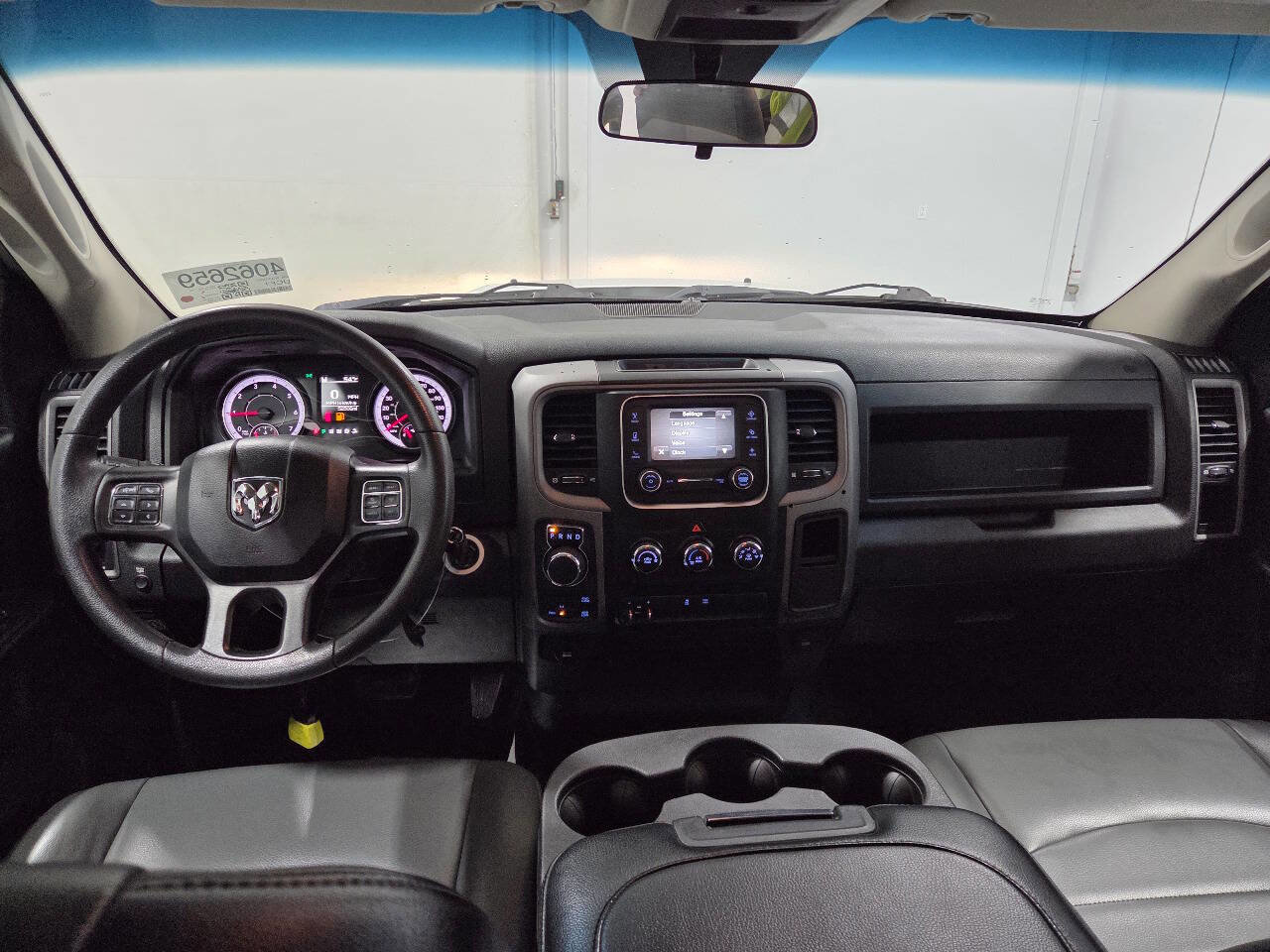 Used 2022 RAM 1500 Tradesman w/ Chrome Appearance Group image 12