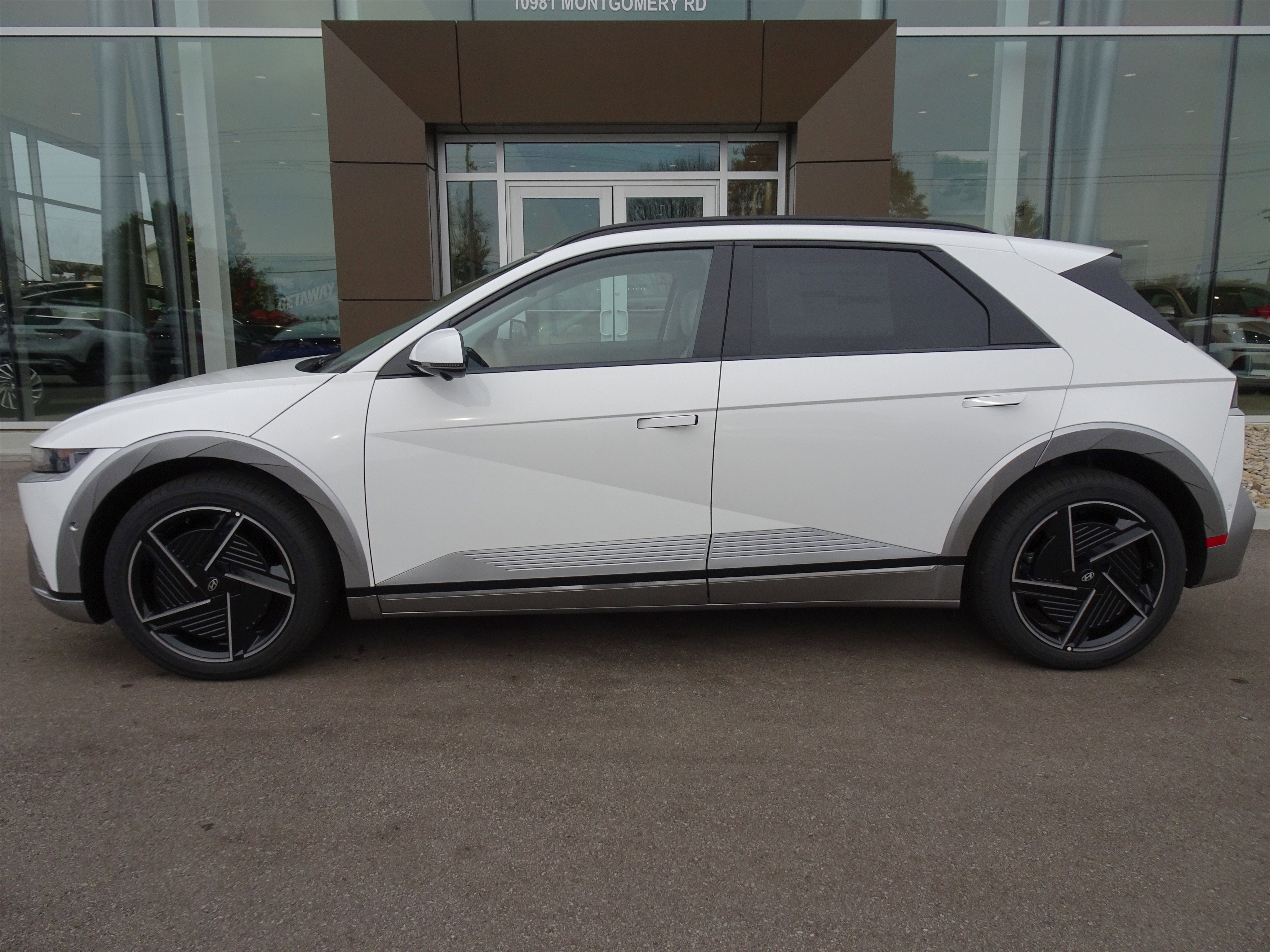 New 2026 Hyundai Ioniq 5 Limited image 2