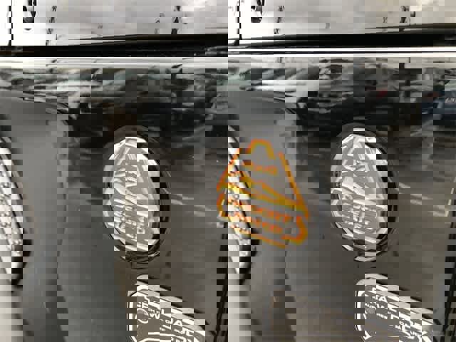 Used 2023 Jeep Gladiator Mojave image 10