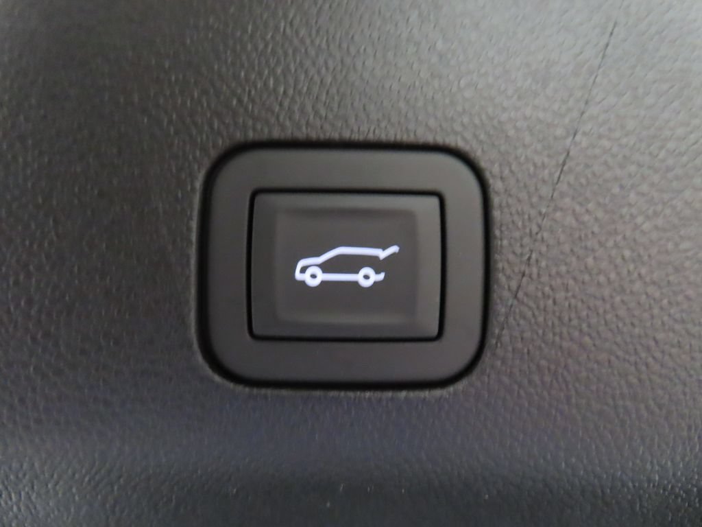 Used 2025 Chevrolet Tahoe High Country AWD/4WD image 52