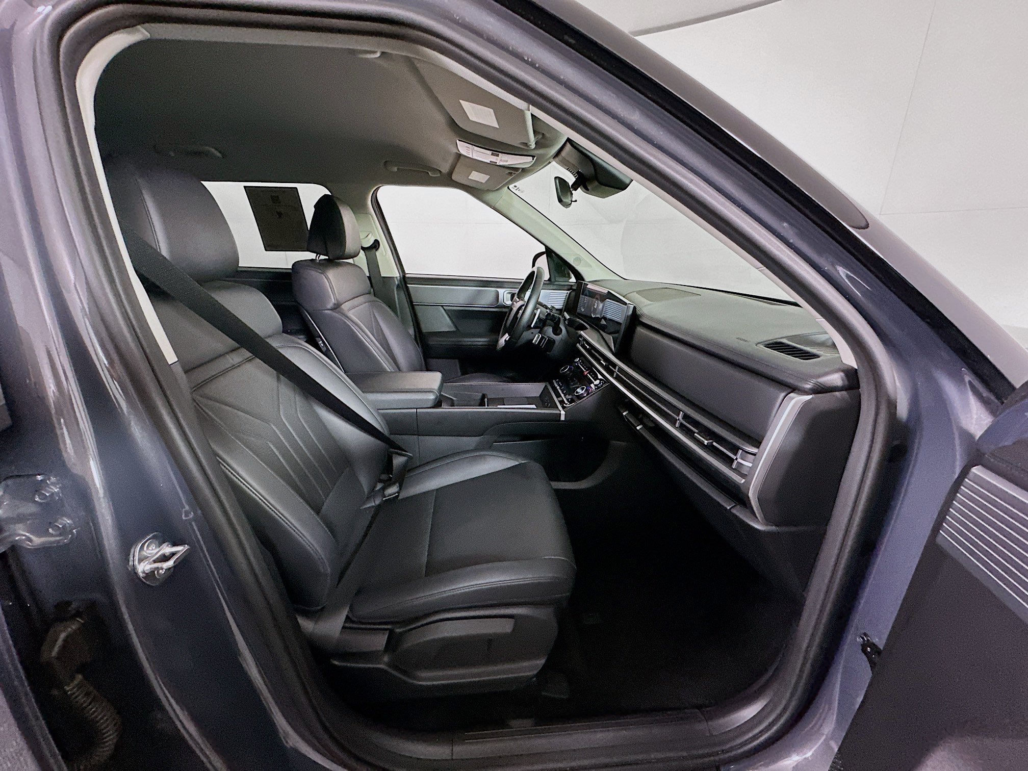 Used 2025 Hyundai Santa Fe SEL FWD image 34