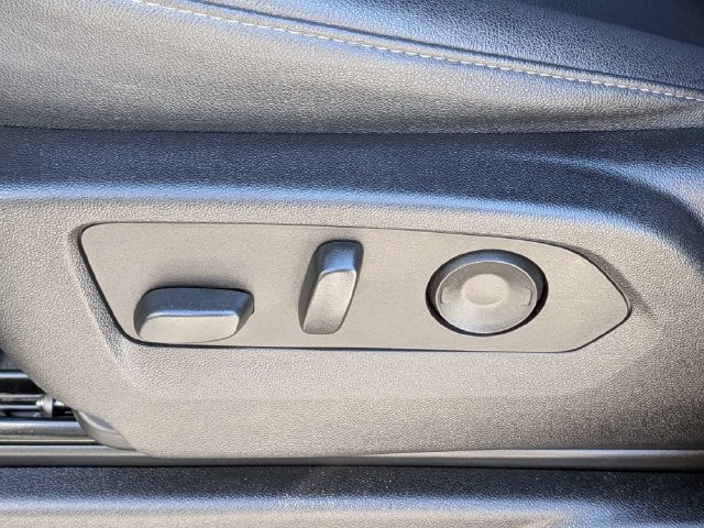 Used 2023 Chevrolet Tahoe LT w/ Luxury Package RWD image 20