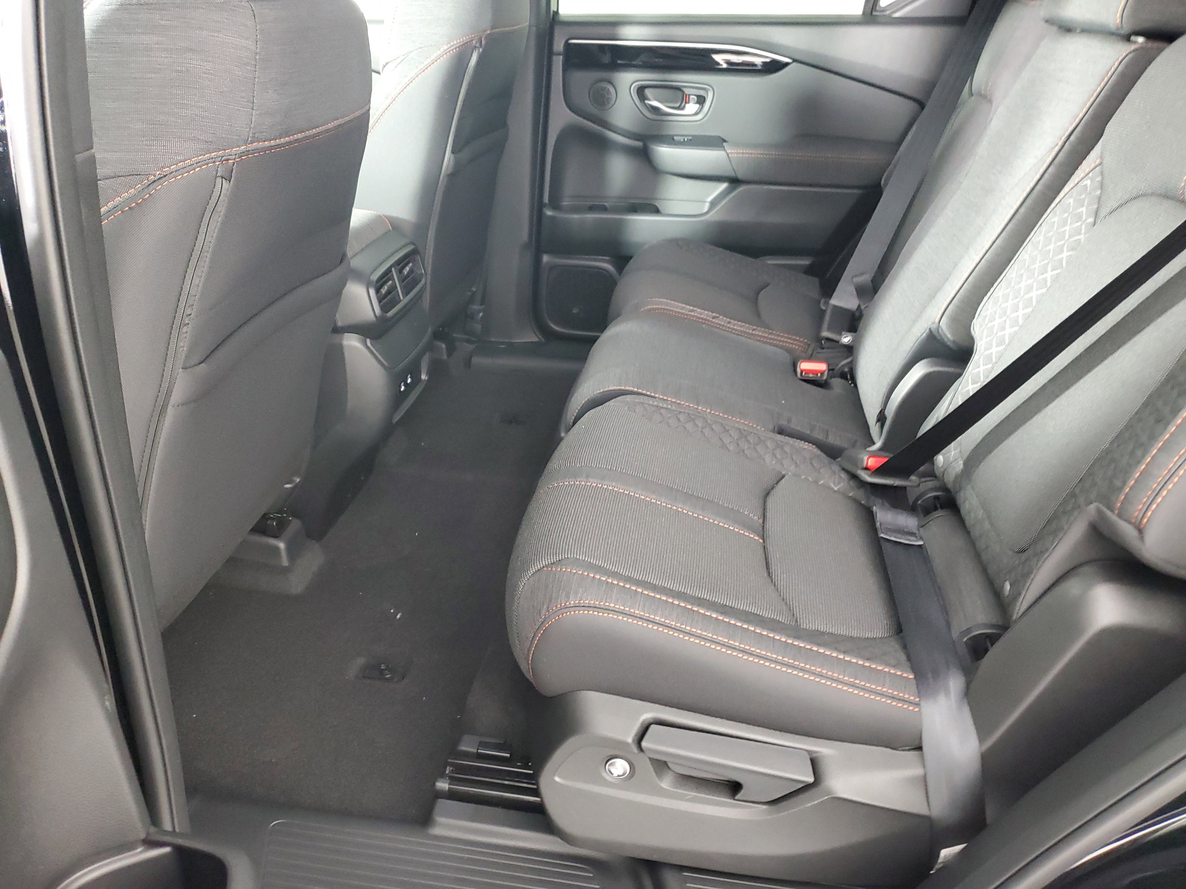 New 2026 Honda Pilot Sport image 13