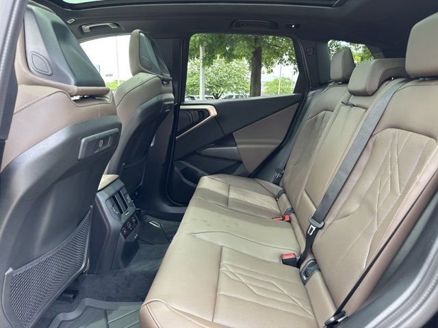 Certified 2025 BMW X3 xDrive30i w/ Premium Package AWD/4WD image 11