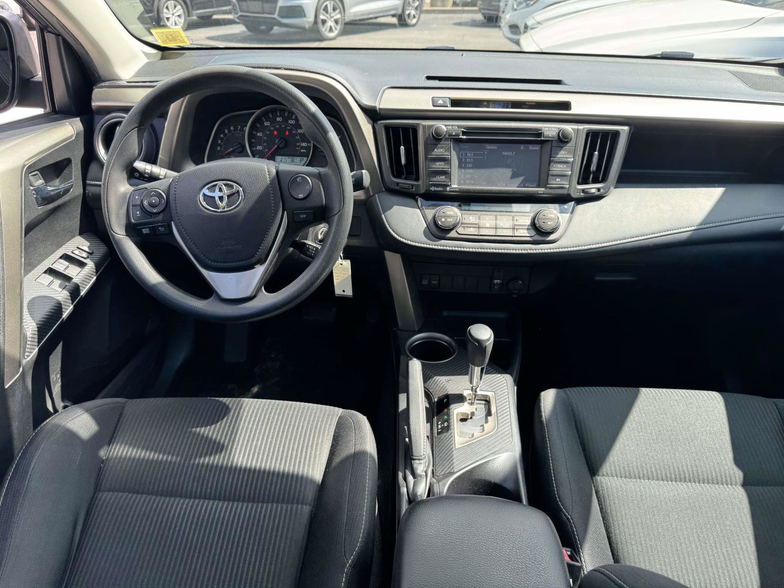 Used 2015 Toyota RAV4 XLE AWD/4WD image 10