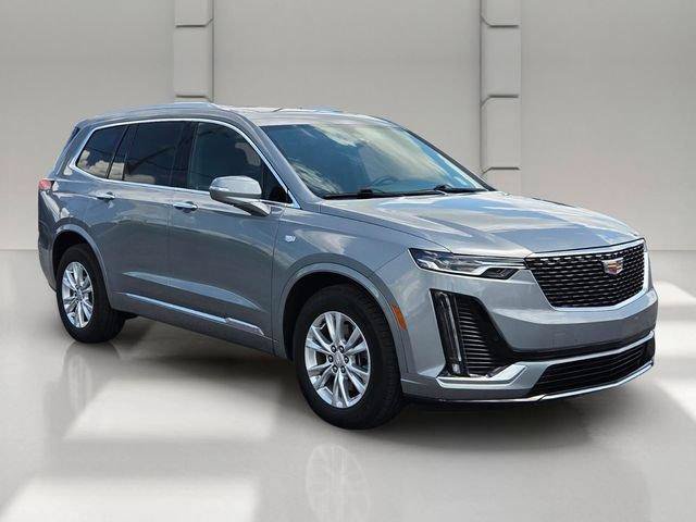 Certified 2025 Cadillac XT6 Luxury FWD image 7