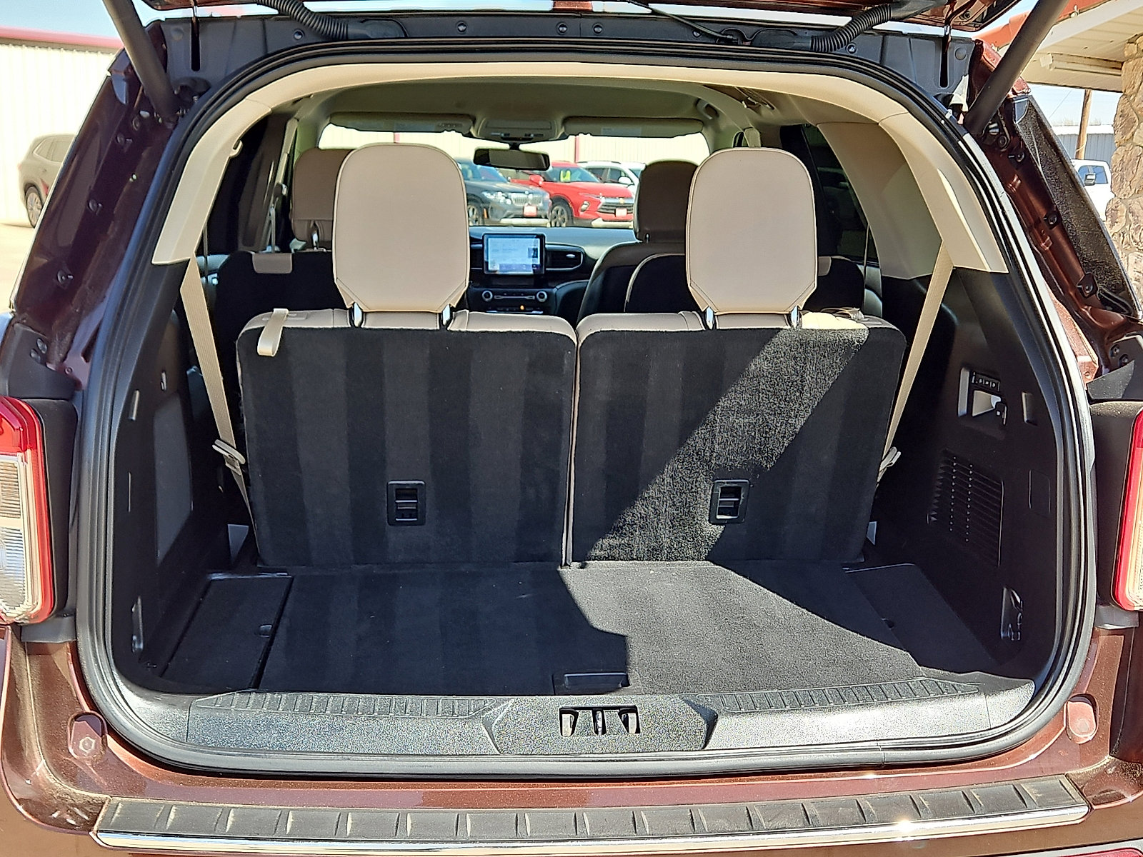 Used 2020 Ford Explorer Limited image 6