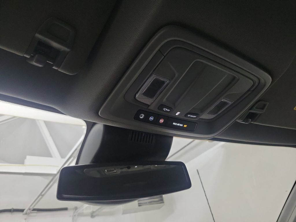 Used 2025 Chevrolet Silverado 2500 Custom w/ Custom Convenience Package image 14