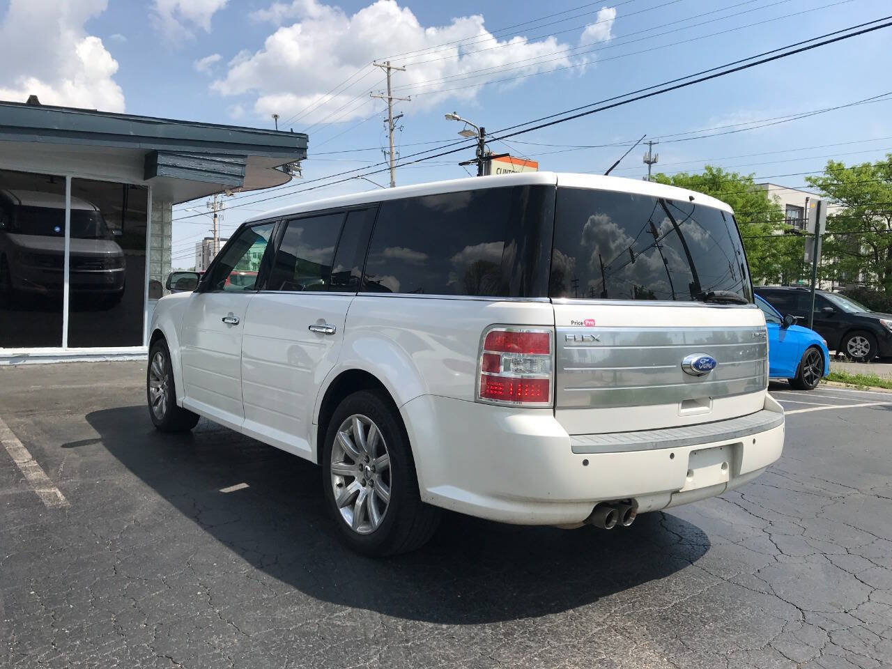 Used 2011 Ford Flex Limited FWD image 5