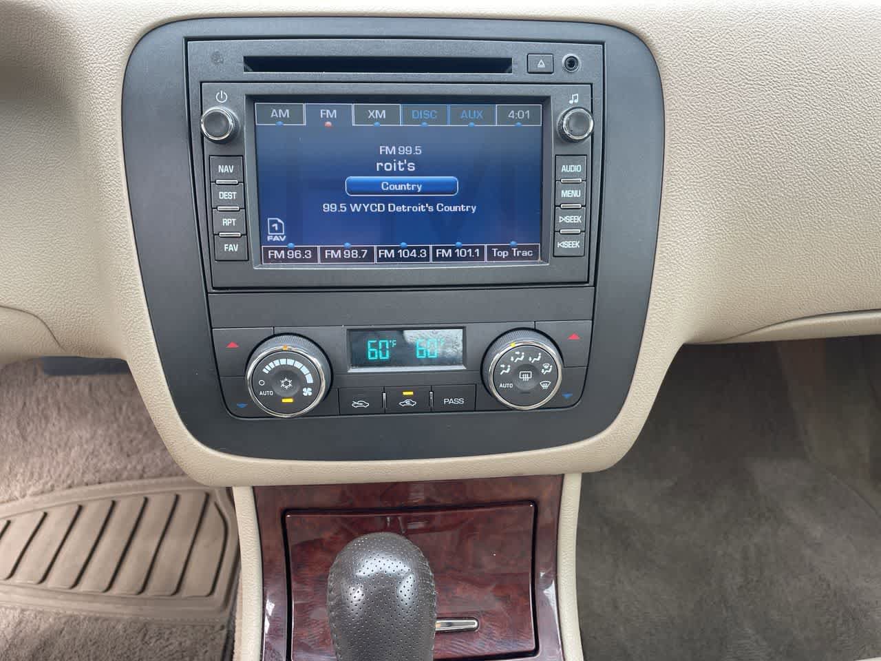 Used 2007 Buick Lucerne CXS w/ Driver Confidence Package FWD image 13