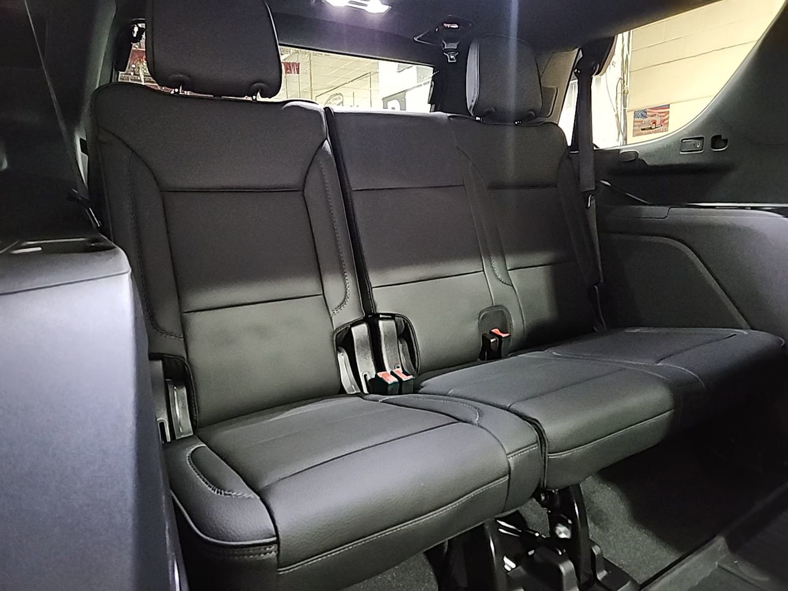 Used 2026 GMC Yukon Denali w/ Sun & Power Step Package image 10