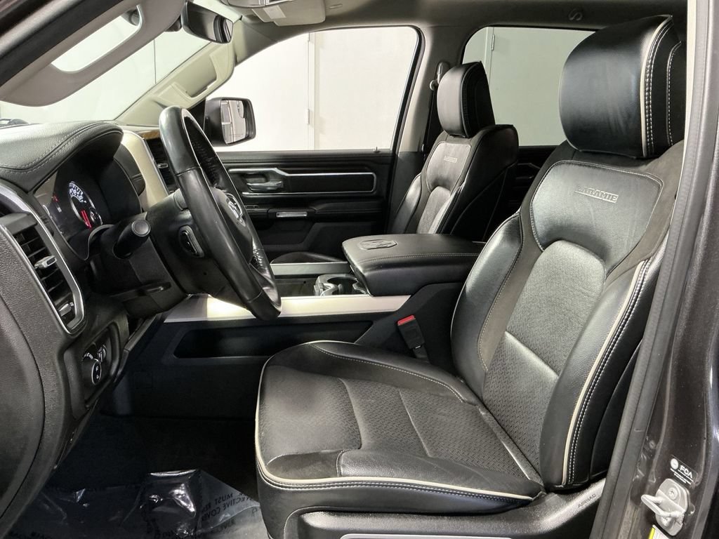 Used 2022 RAM 1500 Laramie AWD/4WD image 14