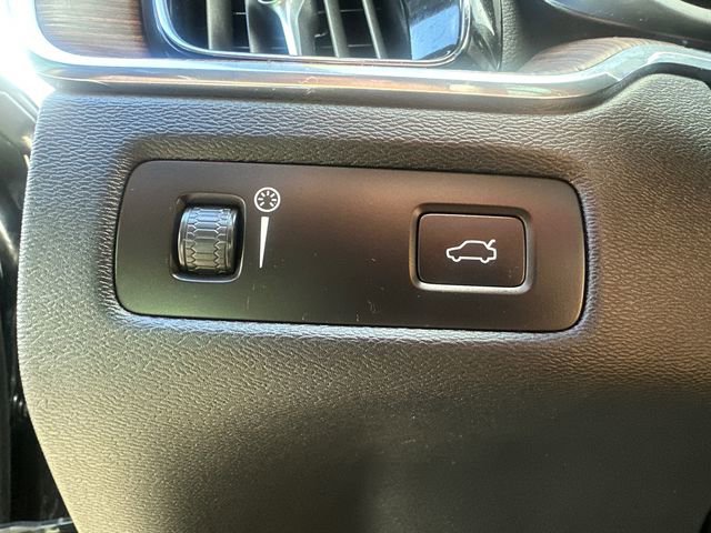 Used 2021 Volvo XC60 T5 Inscription w/ Advanced Package image 35