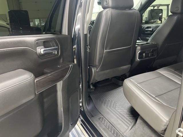 Used 2020 Chevrolet Silverado 2500 LTZ w/ LTZ Plus Package image 32