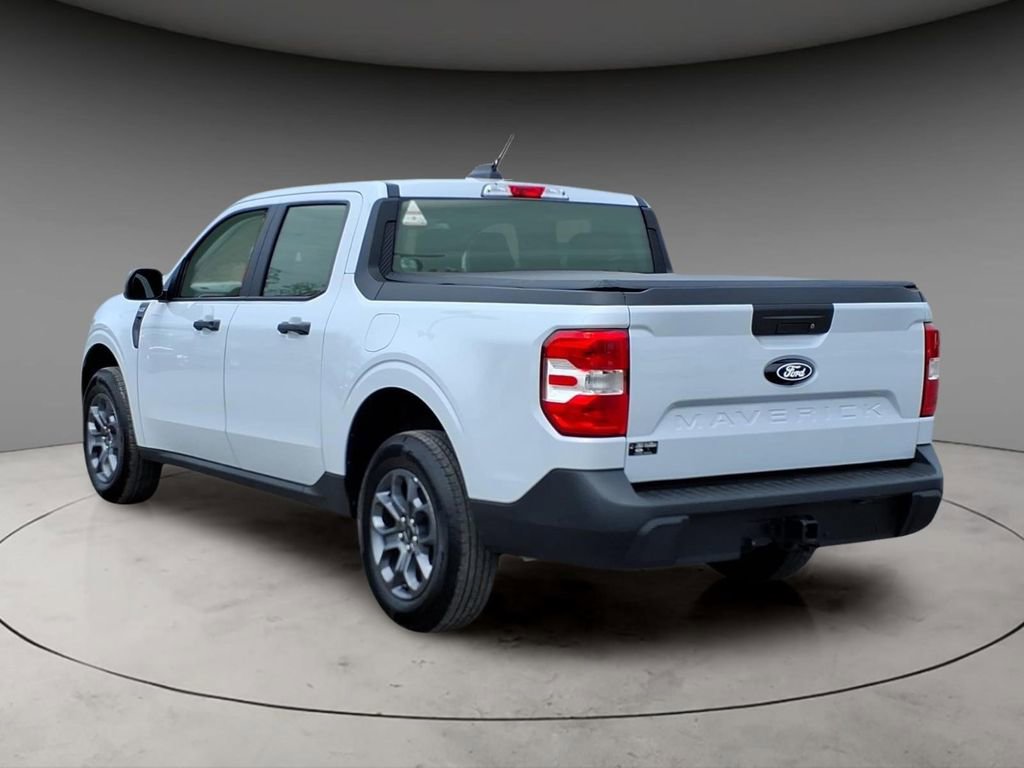 Used 2025 Ford Maverick XLT w/ Equipment Group 301A image 3