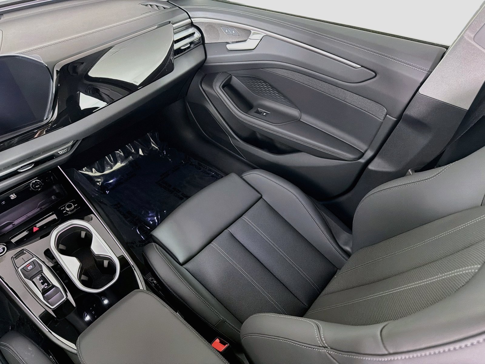 New 2026 Audi A6 Premium Plus AWD/4WD image 24