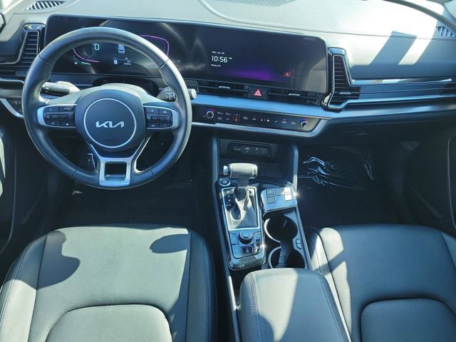 Used 2025 Kia Sportage EX w/ Premium Package image 16