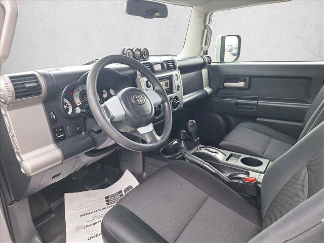 Used 2010 Toyota FJ Cruiser 4WD image 9