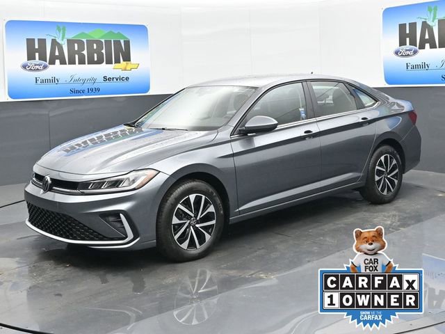 Used 2025 Volkswagen Jetta S image 1