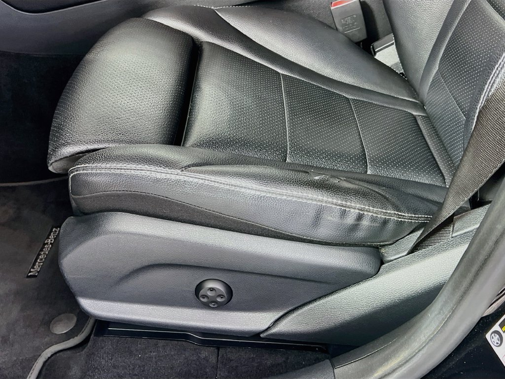 Used 2018 Mercedes-Benz GLC 300 image 18