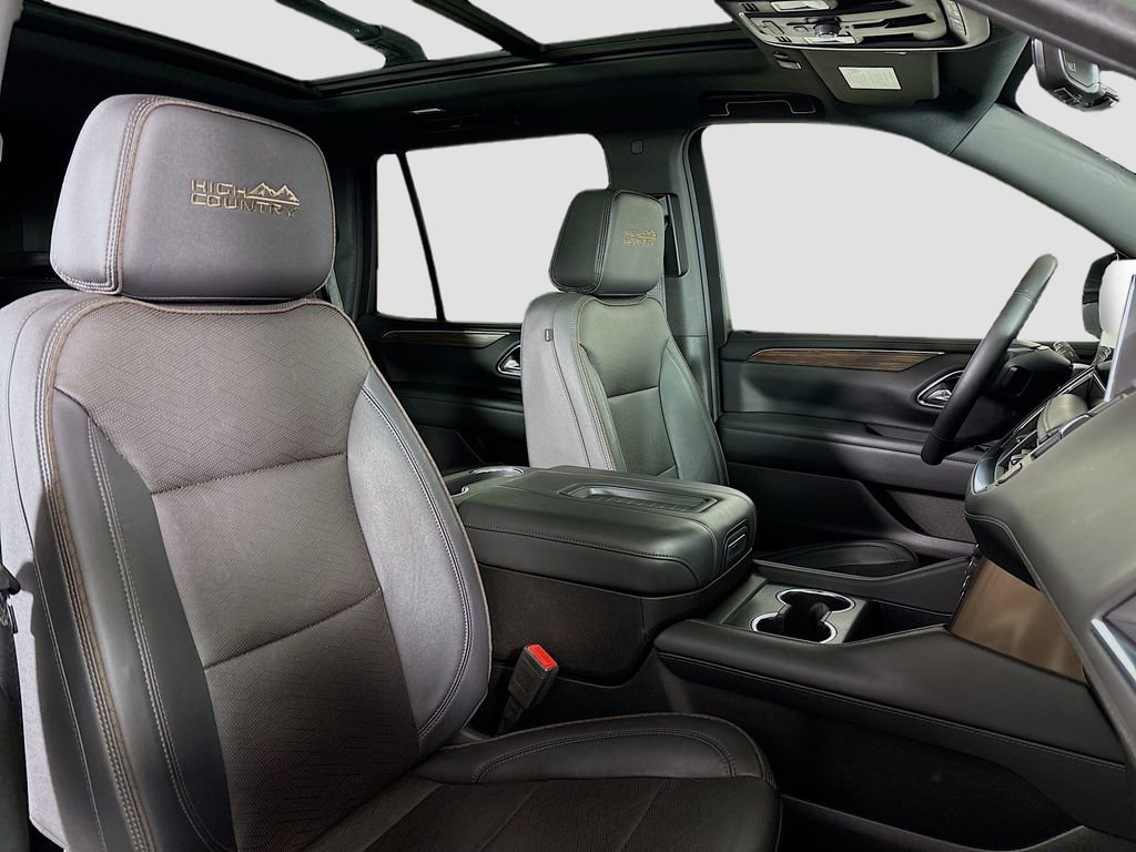 Certified 2023 Chevrolet Tahoe High Country AWD/4WD image 35