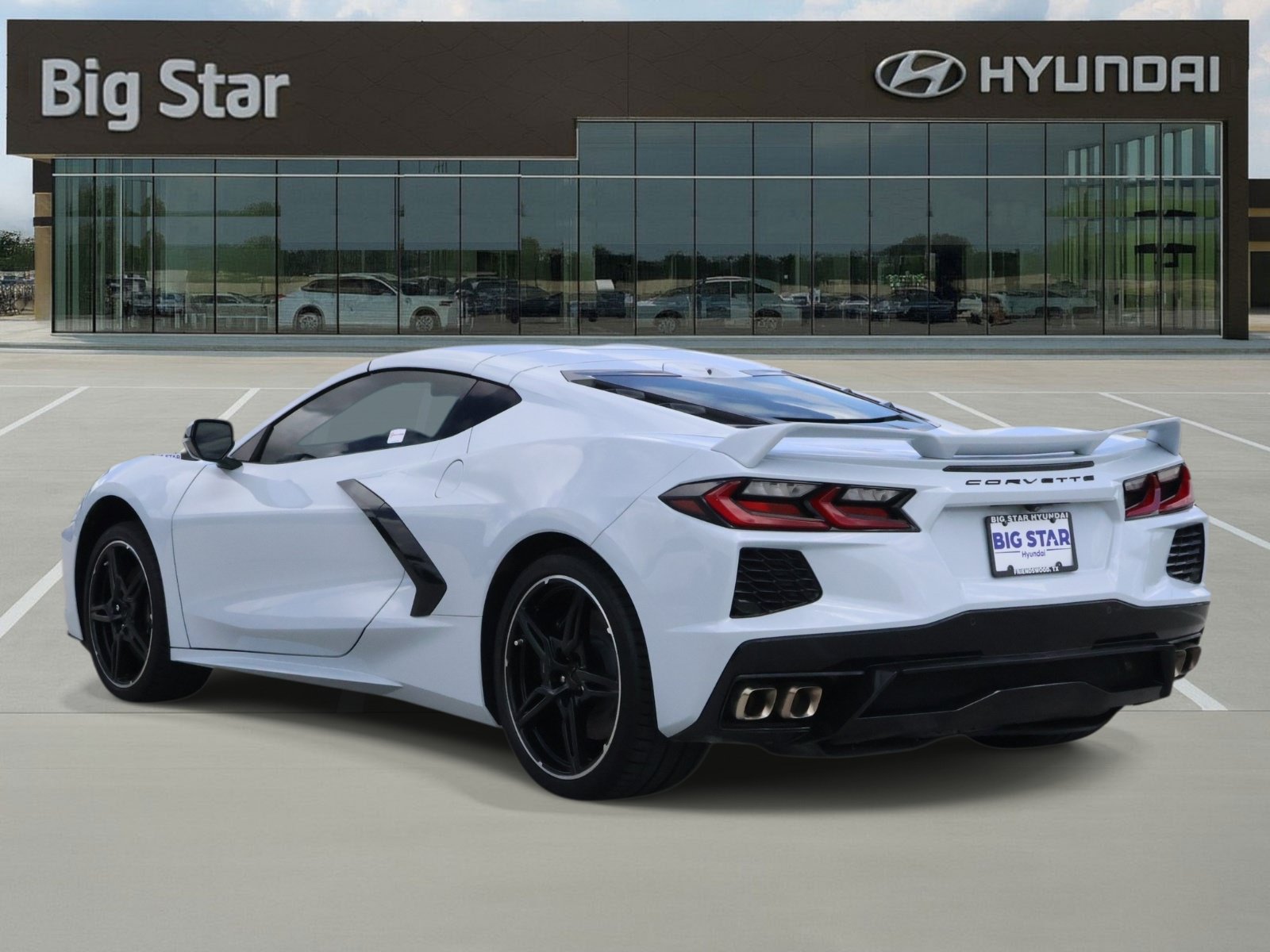 Used 2024 Chevrolet Corvette Stingray Premium Cpe w/ Z51 Performance Package RWD image 3